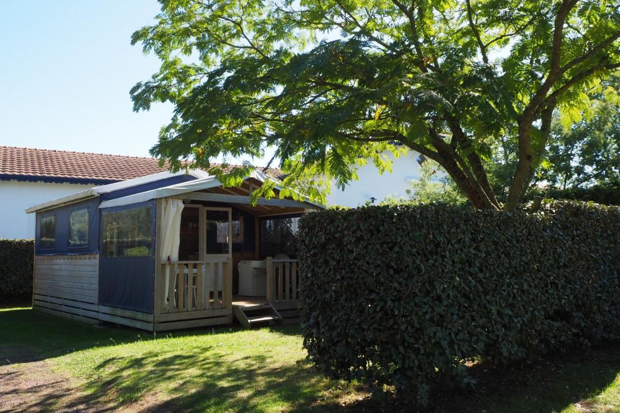 Camping Le Puits De L'Auture 호텔 생팔레쉬르메르 외부 사진