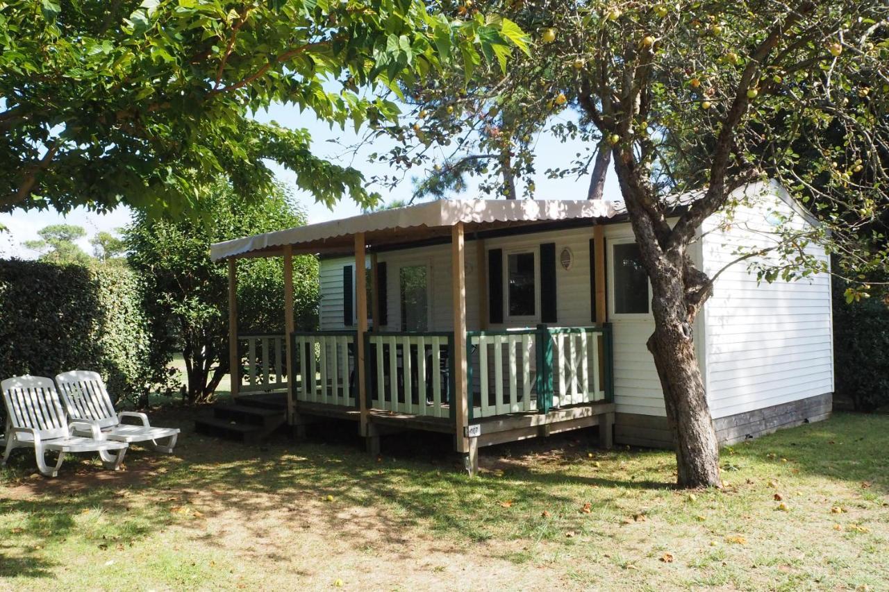 Camping Le Puits De L'Auture 호텔 생팔레쉬르메르 외부 사진