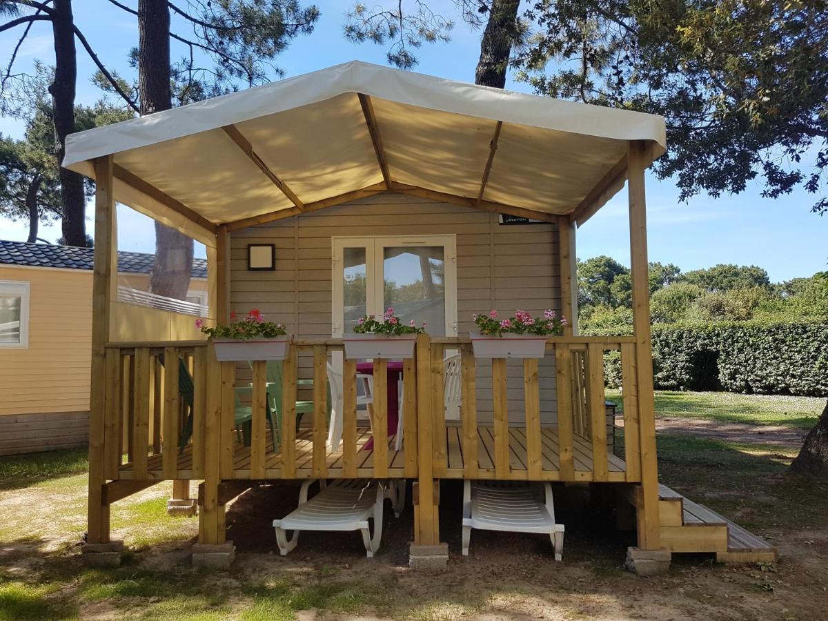 Camping Le Puits De L'Auture 호텔 생팔레쉬르메르 외부 사진